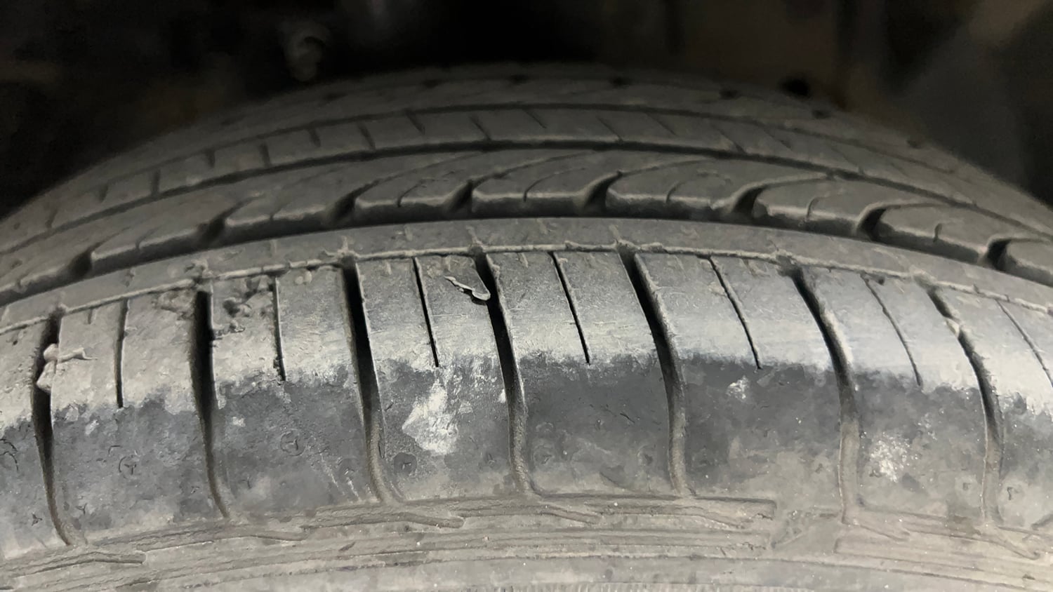 Used 2014 Ford EcoSport Ambiente 1.5 TDCi Diesel Manual tyres RIGHT FRONT TYRE TREAD VIEW