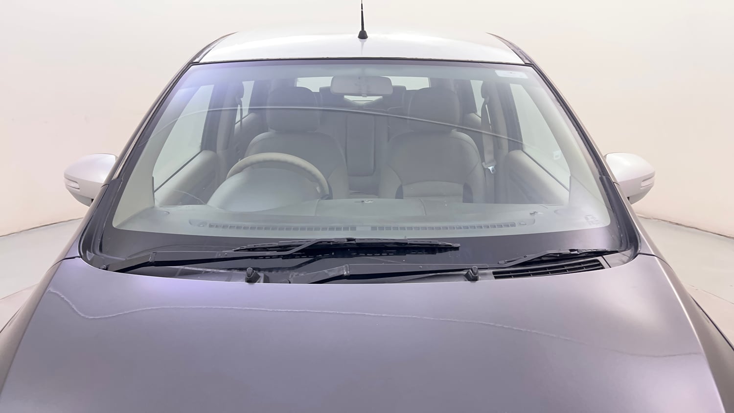 Used 2017 Maruti Suzuki Ertiga VXI Petrol Manual exterior FRONT WINDSHIELD VIEW