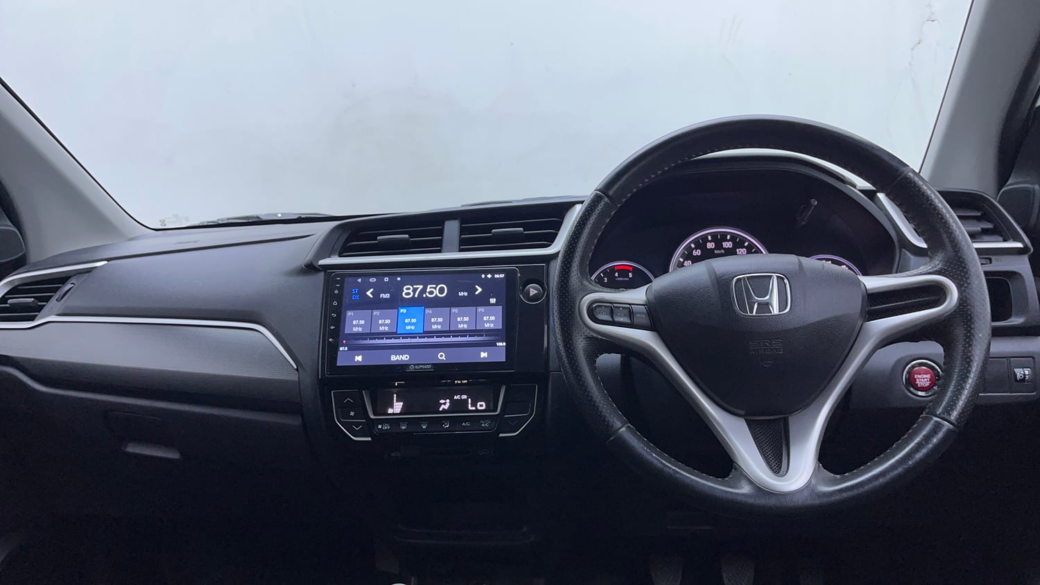 Used 2017 Honda BR-V VX Diesel Diesel Manual interior DASHBOARD VIEW