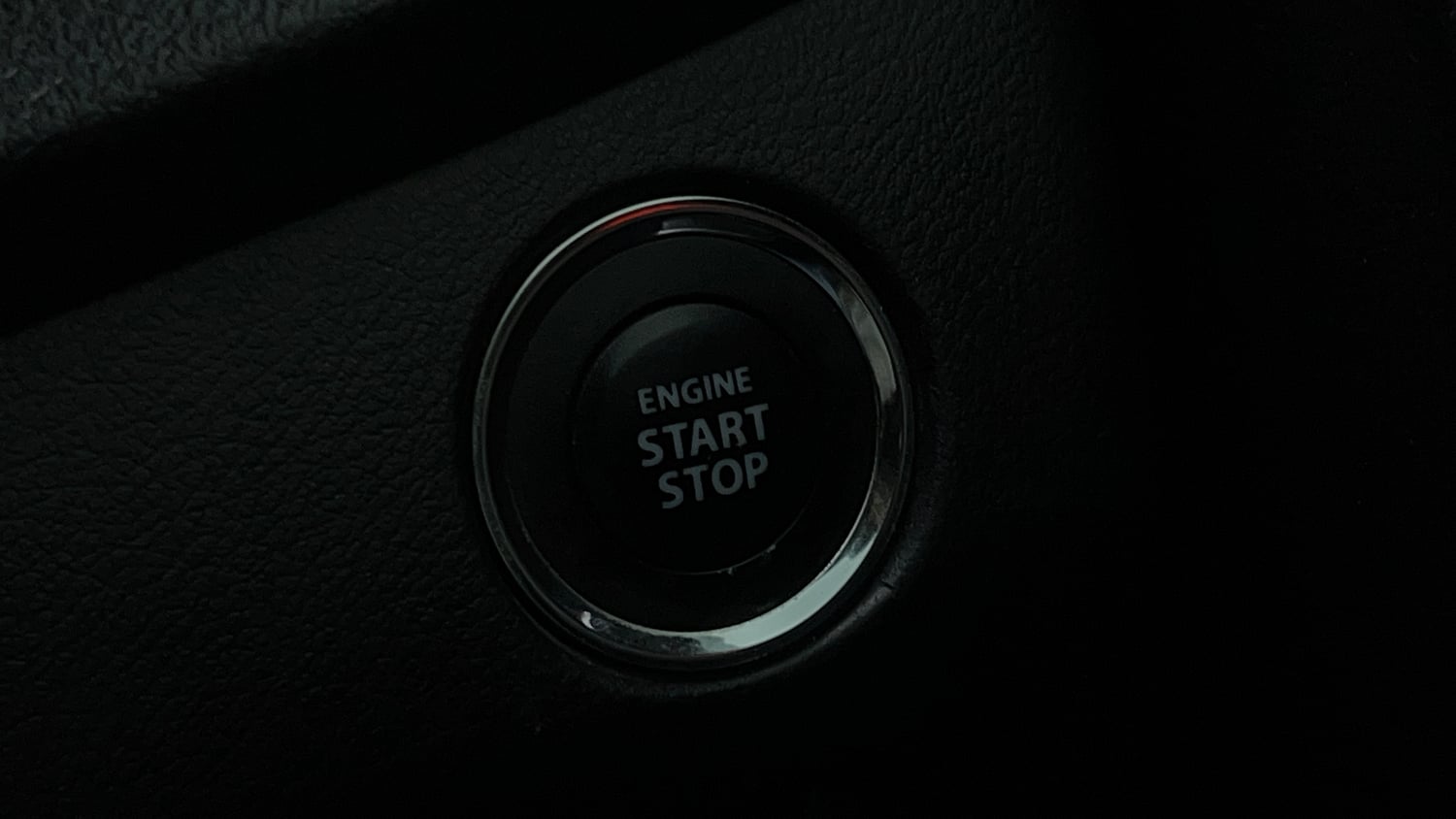 Used 2018 Maruti Suzuki Baleno Zeta 1.2 AT Petrol Automatic top_features Keyless start