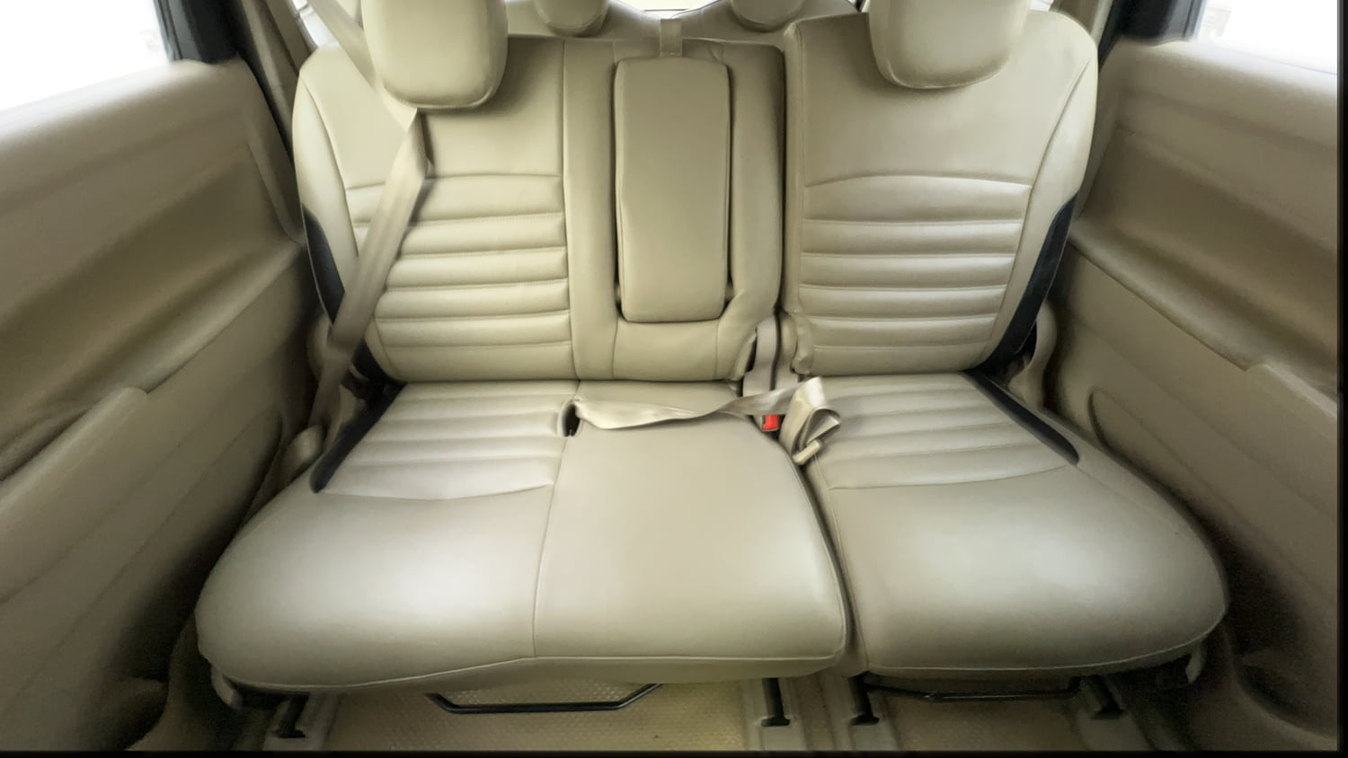 Used 2017 Maruti Suzuki Ertiga VXI Petrol Manual interior REAR SEAT CONDITION VIEW