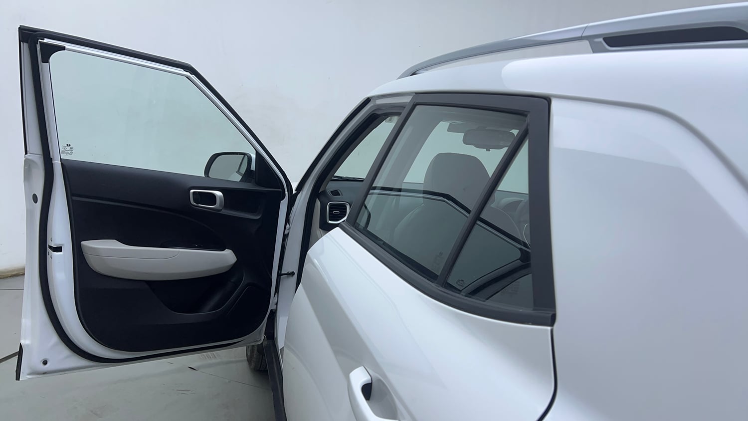 Used 2025 Hyundai Venue SX 1.2 Petrol Petrol Manual interior LEFT FRONT DOOR OPEN VIEW