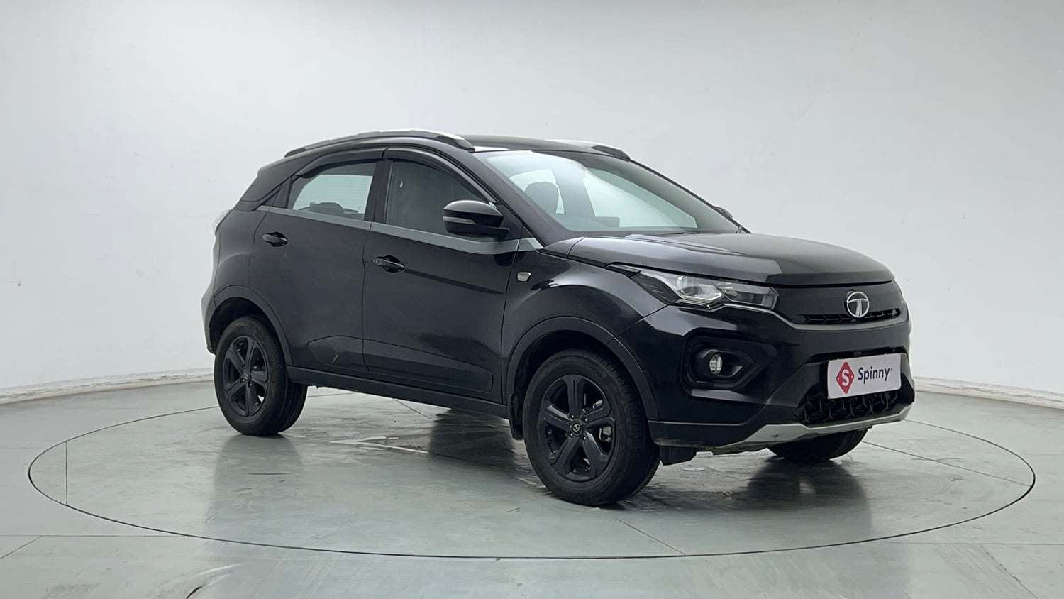Used 2021 Tata Nexon XZA Plus Diesel Dark Edition Diesel Automatic exterior RIGHT FRONT CORNER VIEW