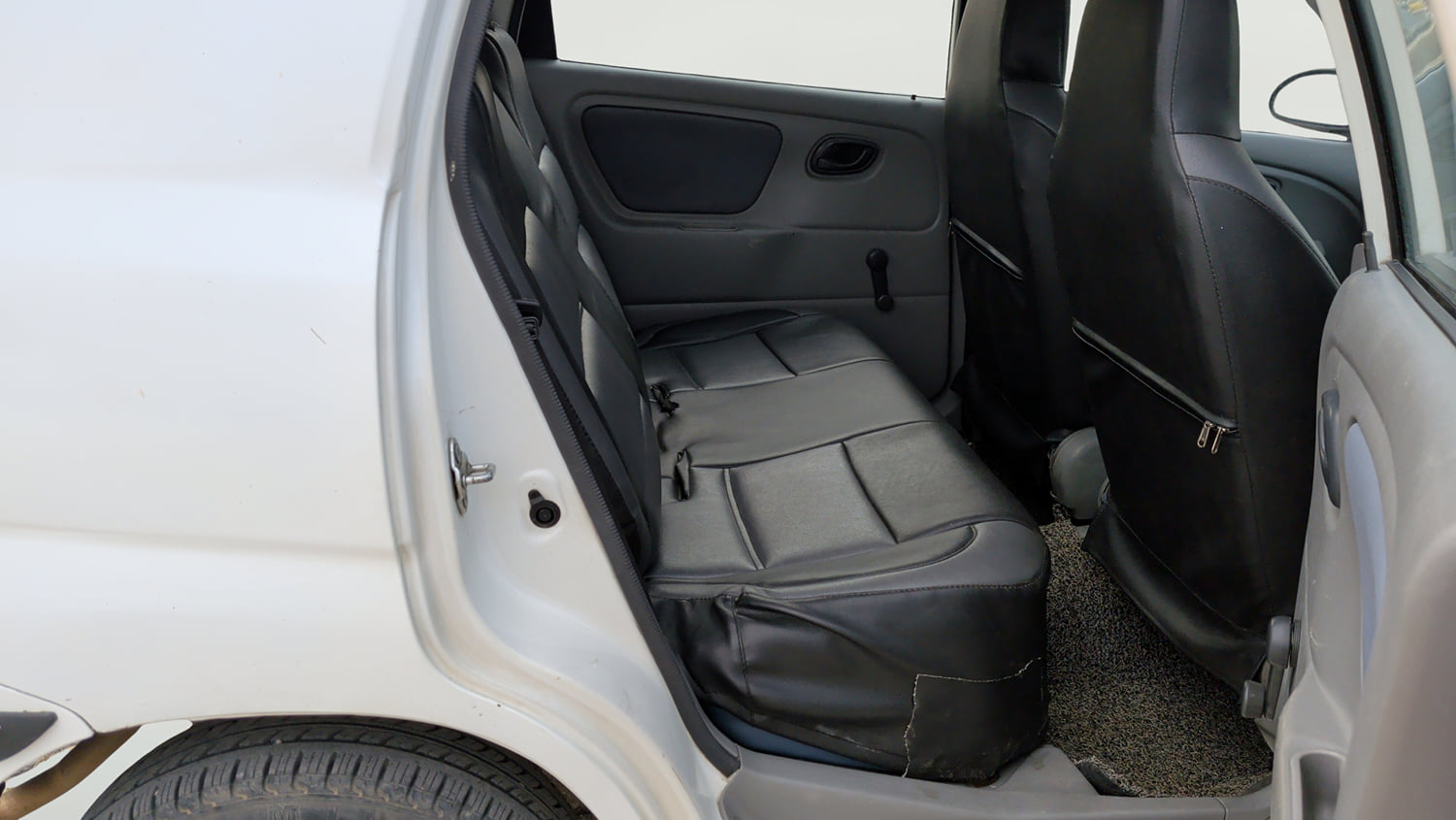 Used 2013 Maruti Suzuki Alto K10 VXi Petrol Manual interior RIGHT SIDE REAR DOOR CABIN VIEW