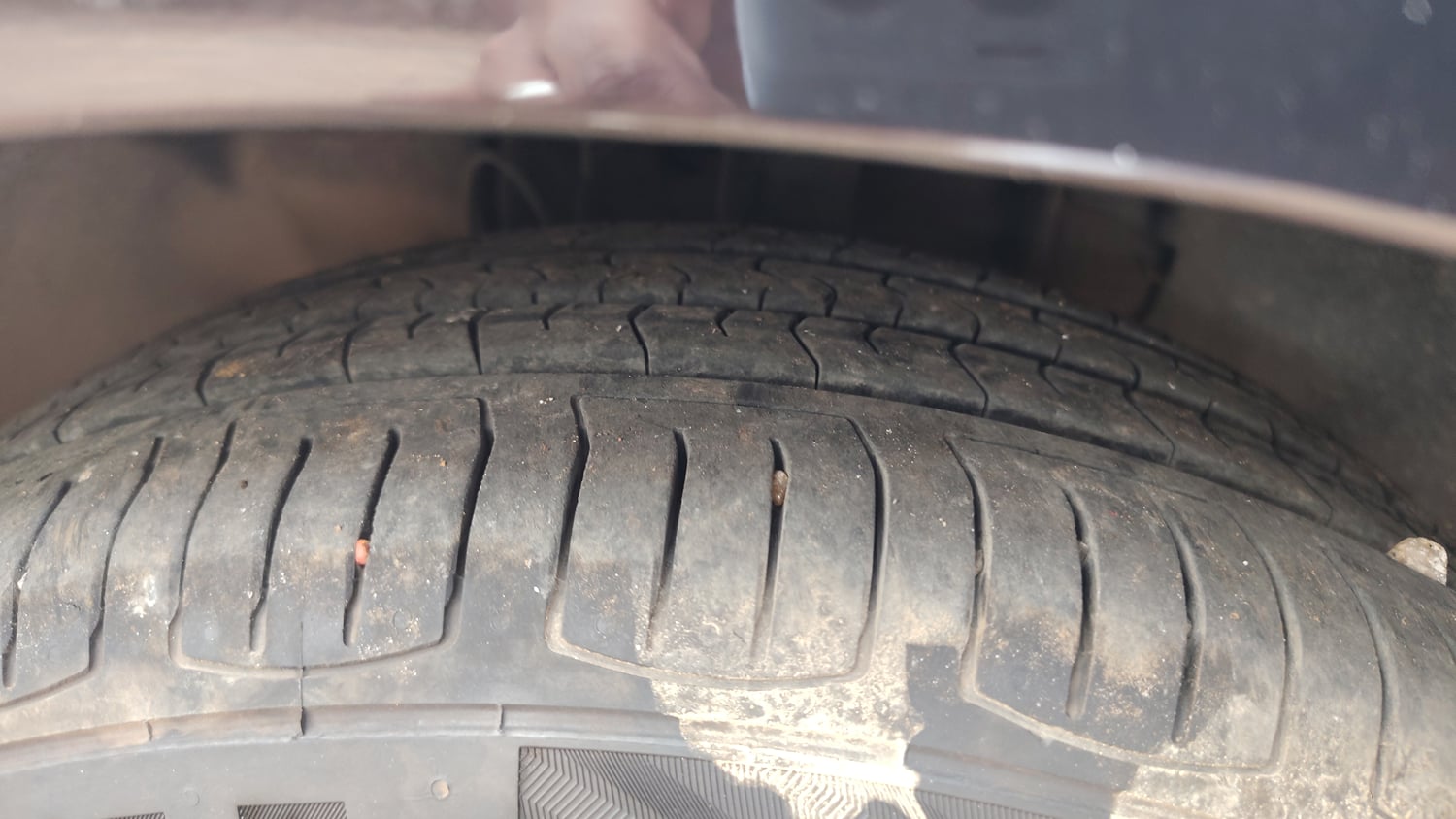 Used 2022 Tata Tiago XZ Plus Petrol Manual tyres LEFT FRONT TYRE TREAD VIEW