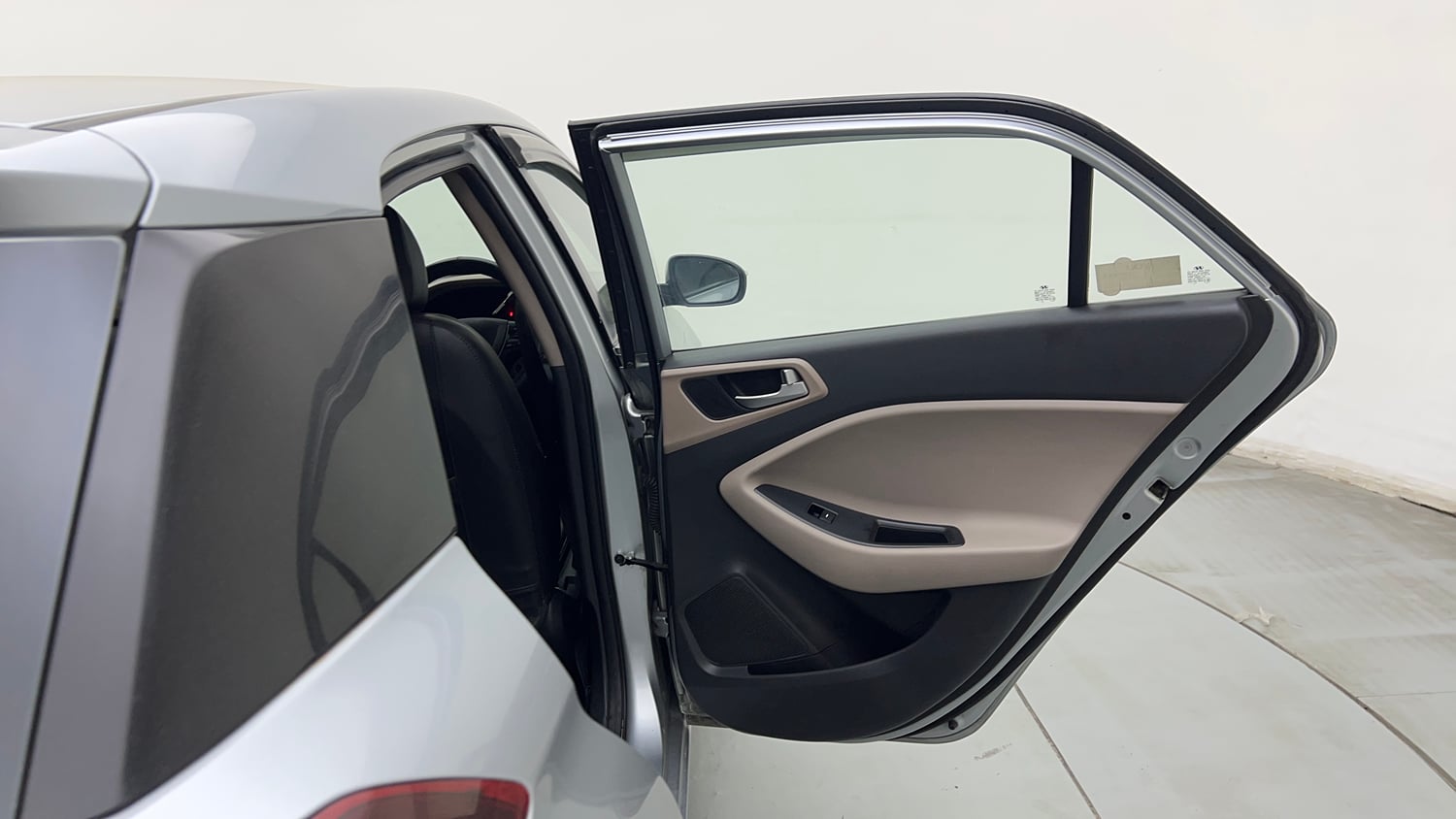 Used 2019 Hyundai Elite i20 Sportz Plus 1.2 Petrol Manual interior RIGHT REAR DOOR OPEN VIEW