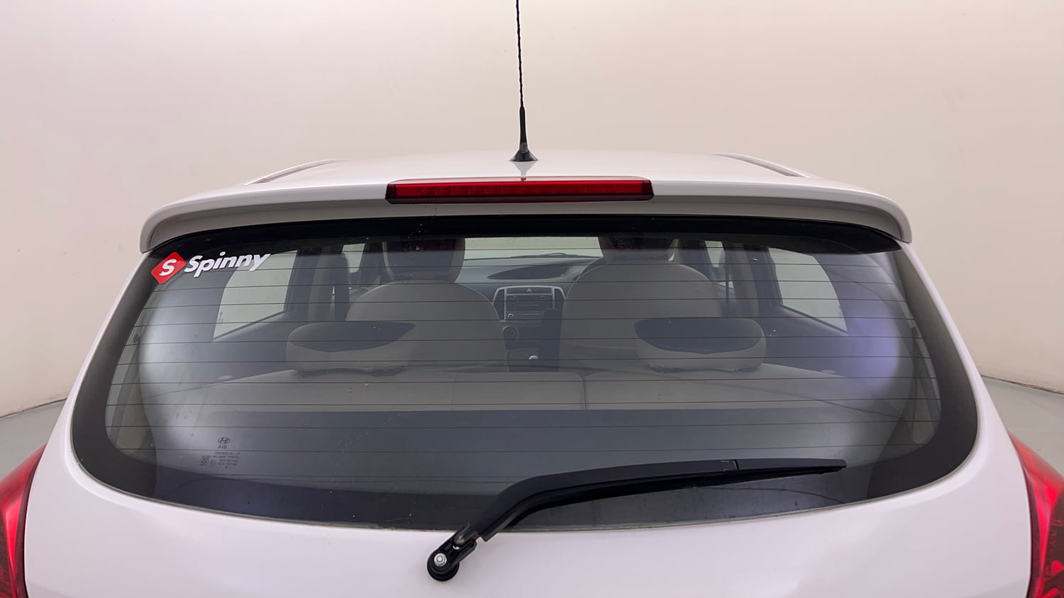Used 2013 Hyundai i20 Asta 1.2 Petrol Manual exterior BACK WINDSHIELD VIEW