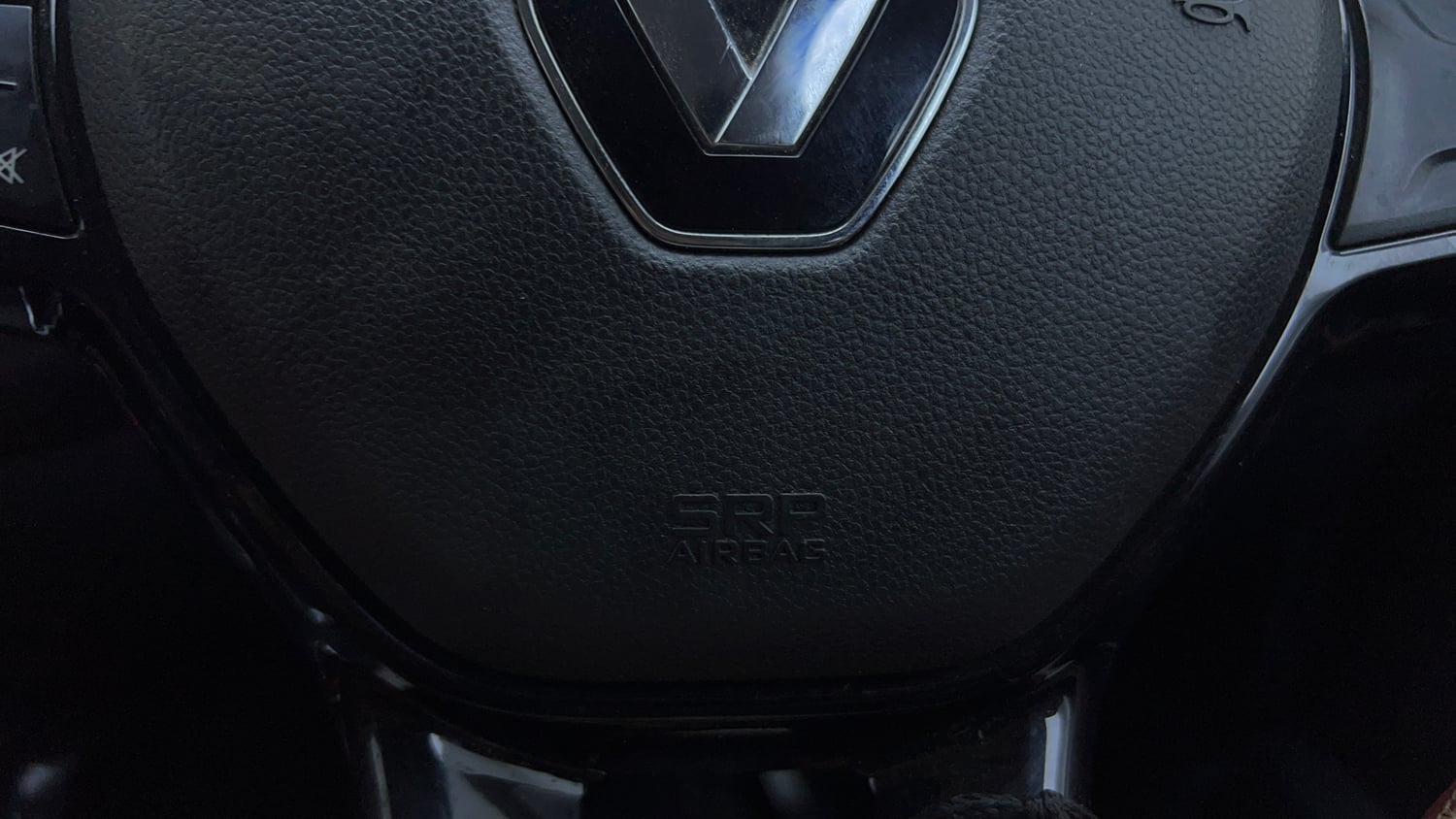 Used 2022 Renault Kiger RXT (O) AMT Petrol Automatic top_features Airbags