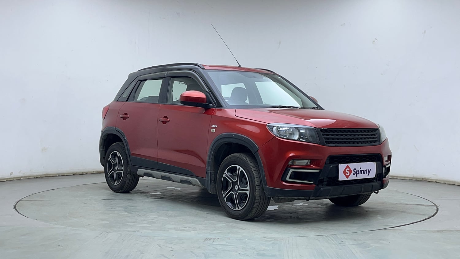 Used 2019 maruti-suzuki Vitara Brezza VDi AGS Diesel Automatic exterior RIGHT FRONT CORNER VIEW