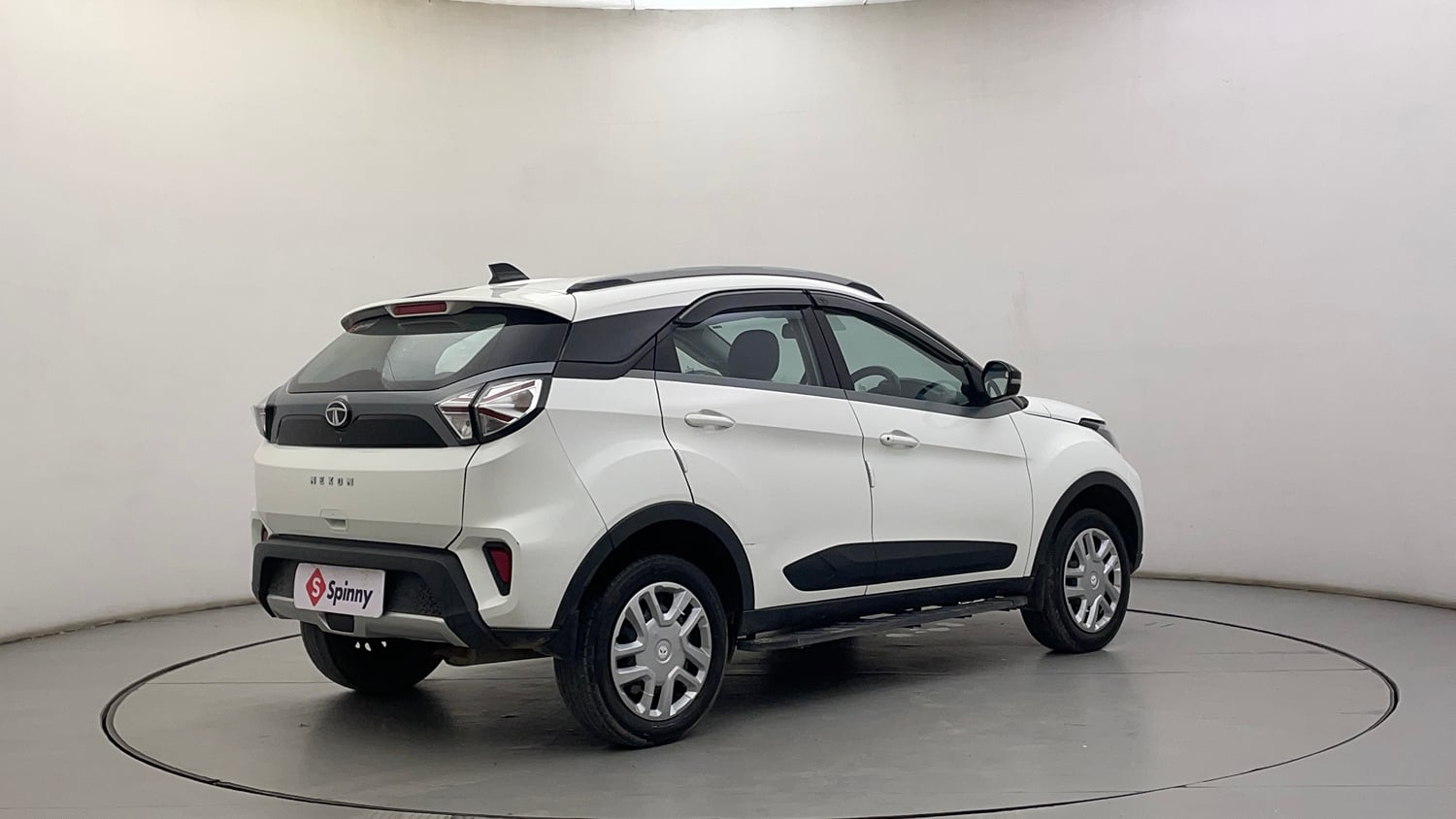 Used 2021 Tata Nexon XZ Petrol Manual exterior RIGHT REAR CORNER VIEW