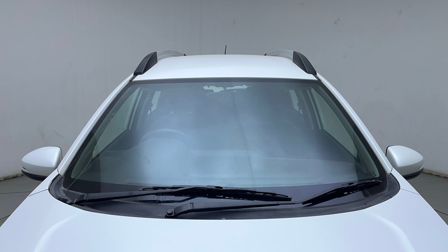 Used 2017 Honda BR-V VX Diesel Diesel Manual exterior FRONT WINDSHIELD VIEW