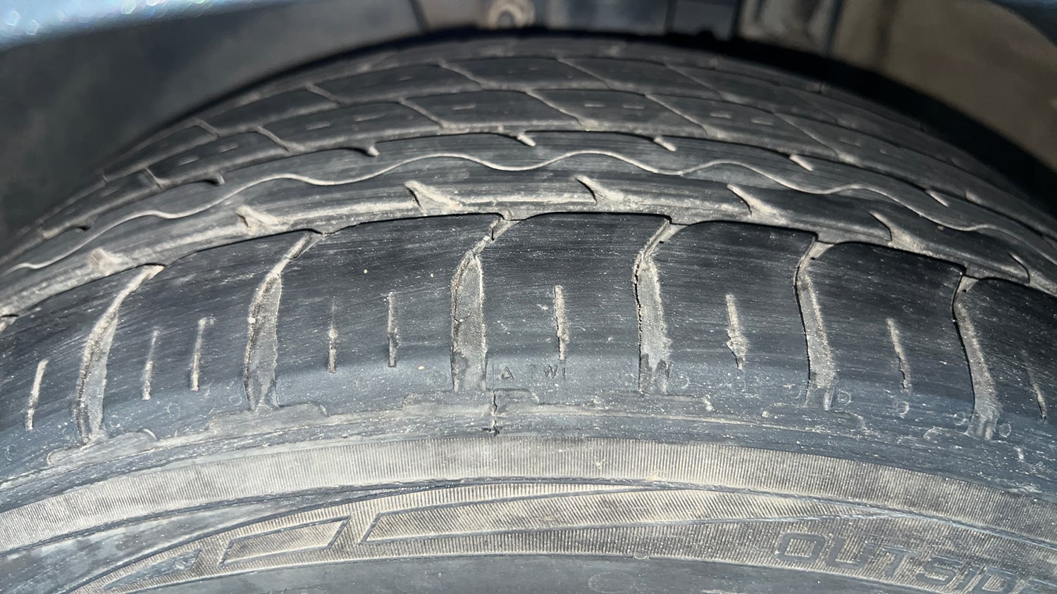 Used 2018 Skoda Rapid Style 1.6 MPI Petrol Manual tyres LEFT FRONT TYRE TREAD VIEW