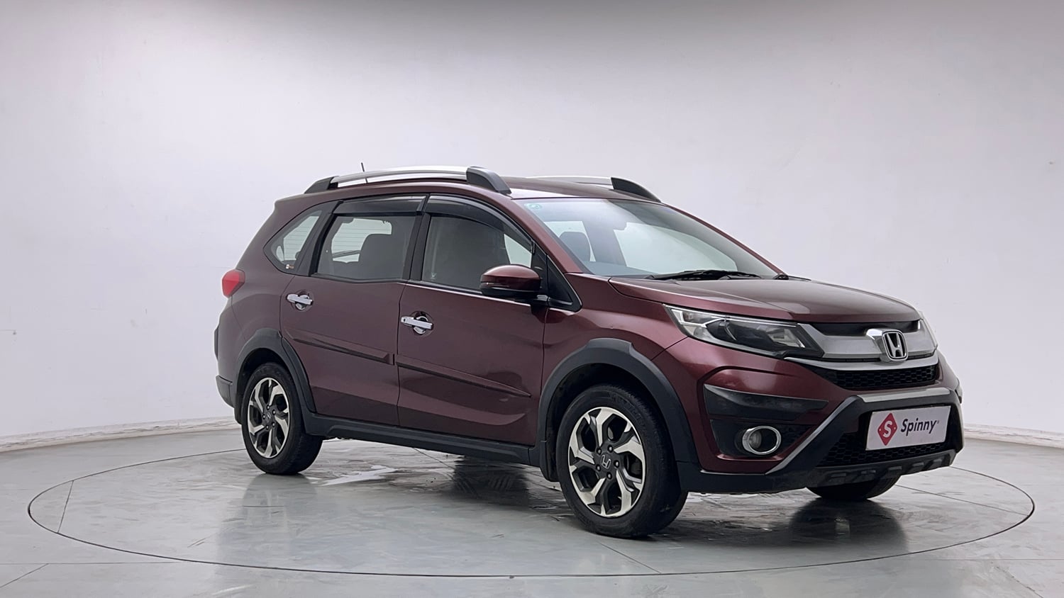 Used 2016 Honda BR-V V CVT Petrol Petrol Automatic exterior RIGHT FRONT CORNER VIEW