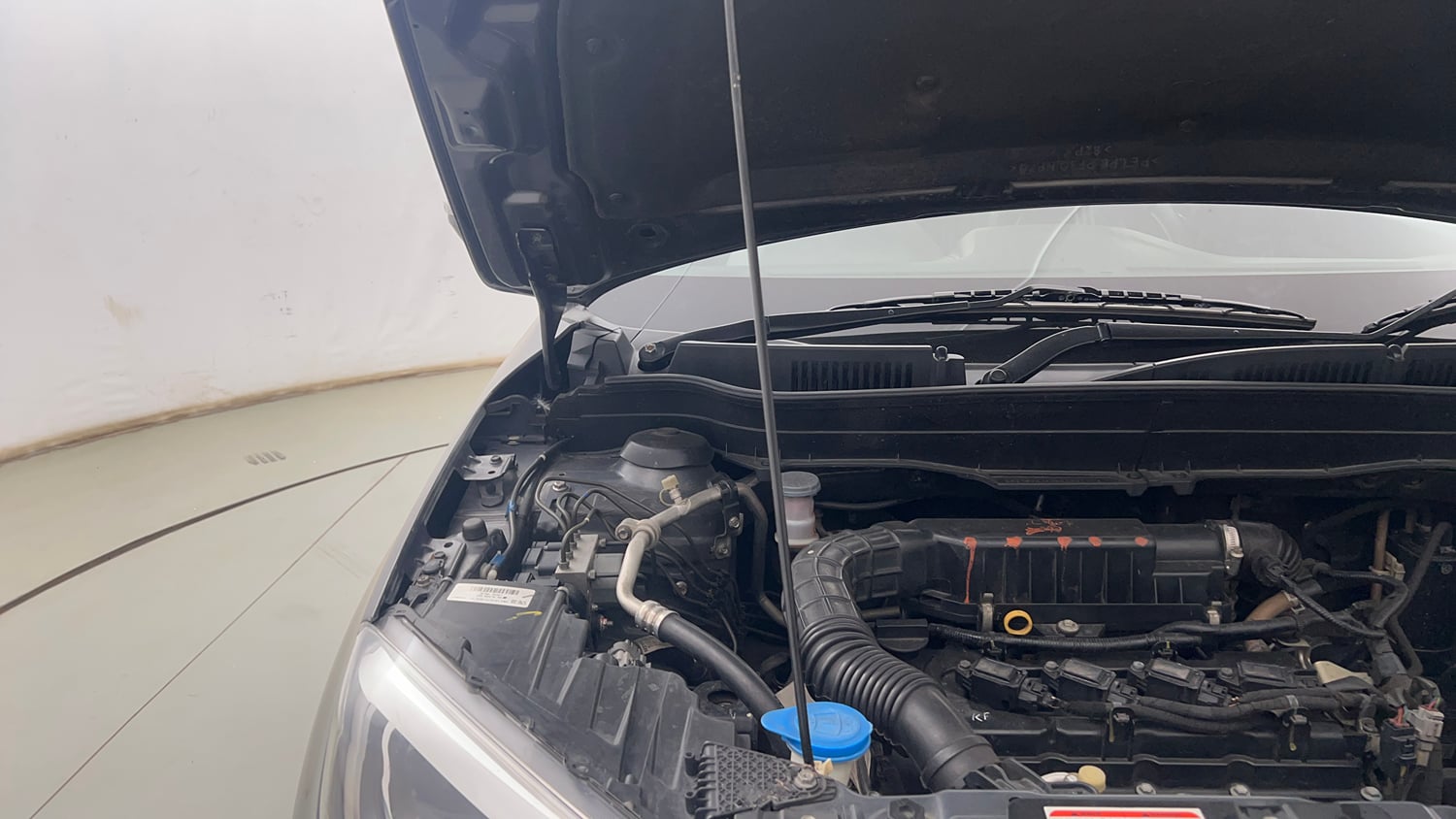 Used 2022 Toyota Urban Cruiser High Grade MT Petrol Manual engine ENGINE RIGHT SIDE HINGE & APRON VIEW
