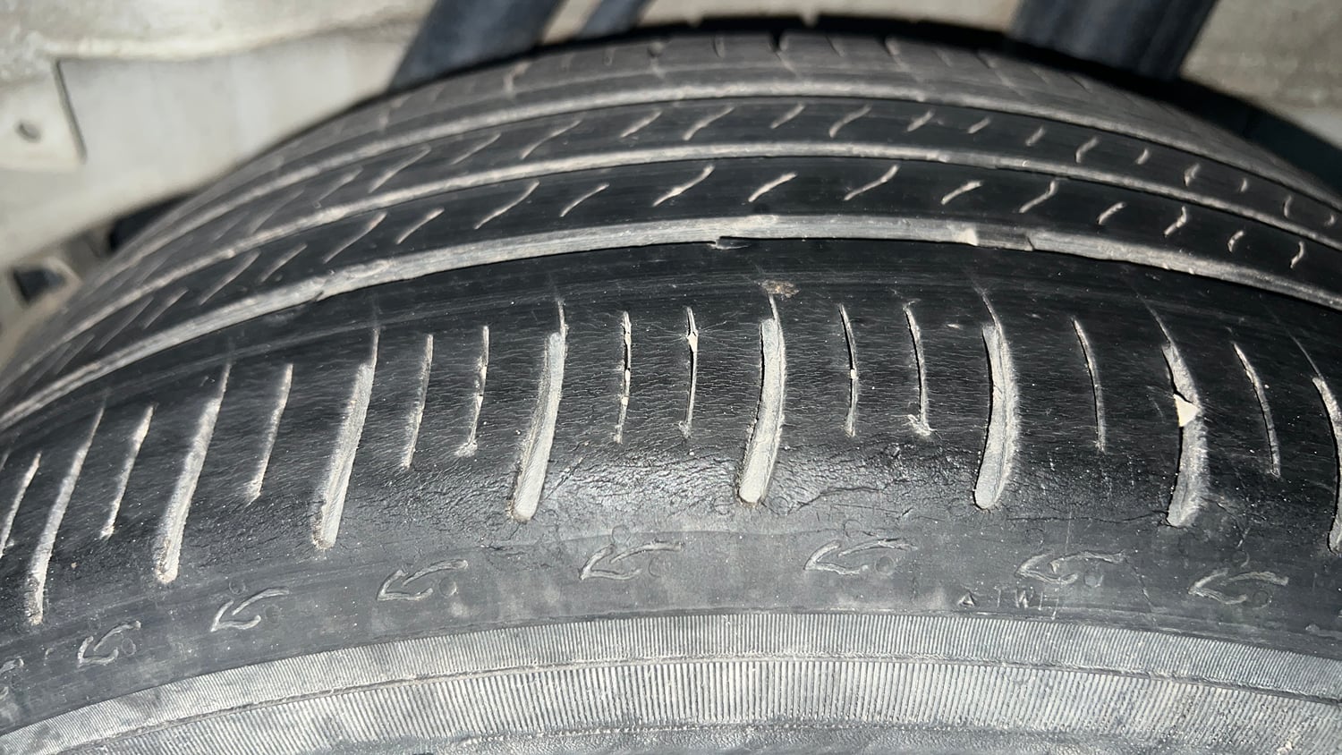Used 2024 Honda City Elegant Edition CVT Petrol Automatic tyres LEFT REAR TYRE TREAD VIEW
