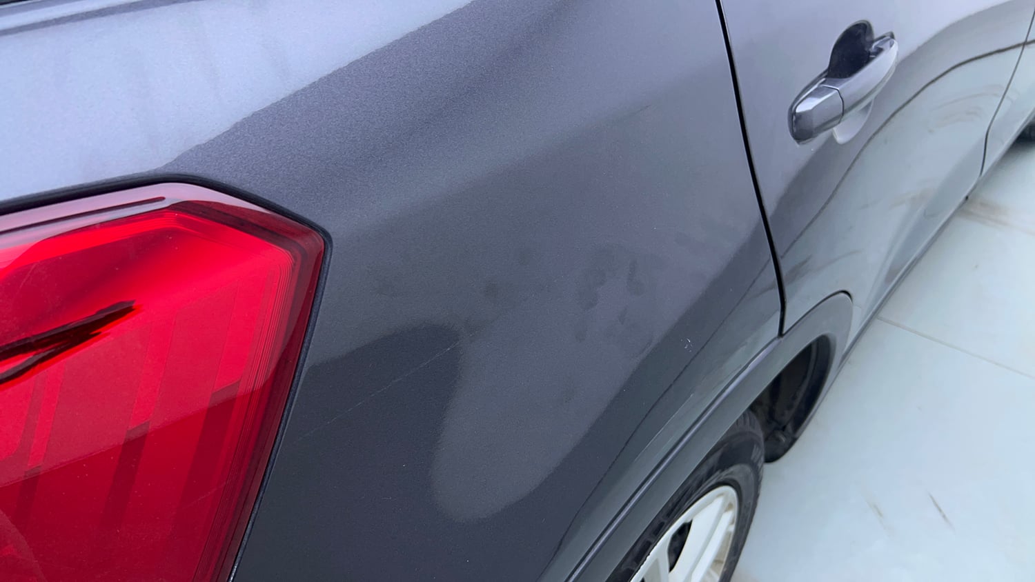 Used 2022 maruti-suzuki Vitara Brezza VXi Petrol Manual dents MINOR DENT