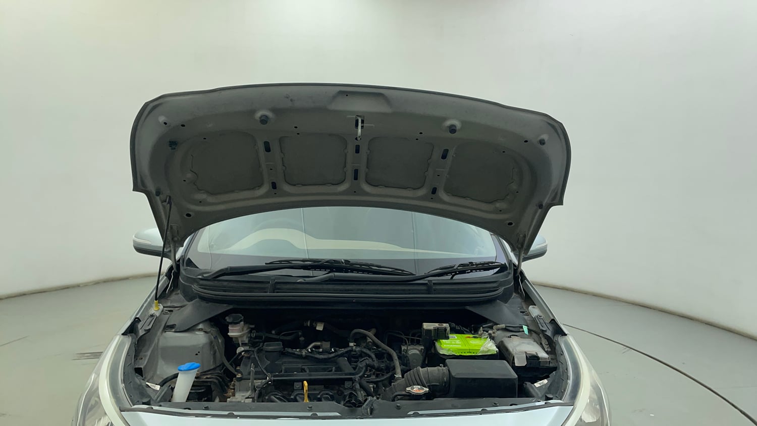 Used 2020 Hyundai Elite i20 Sportz Plus 1.2 Petrol Manual engine ENGINE & BONNET OPEN FRONT VIEW