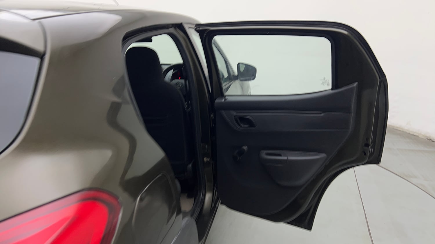 Used 2016 Renault Kwid RXT CNG (Outside Fitted) Cng Manual interior RIGHT REAR DOOR OPEN VIEW