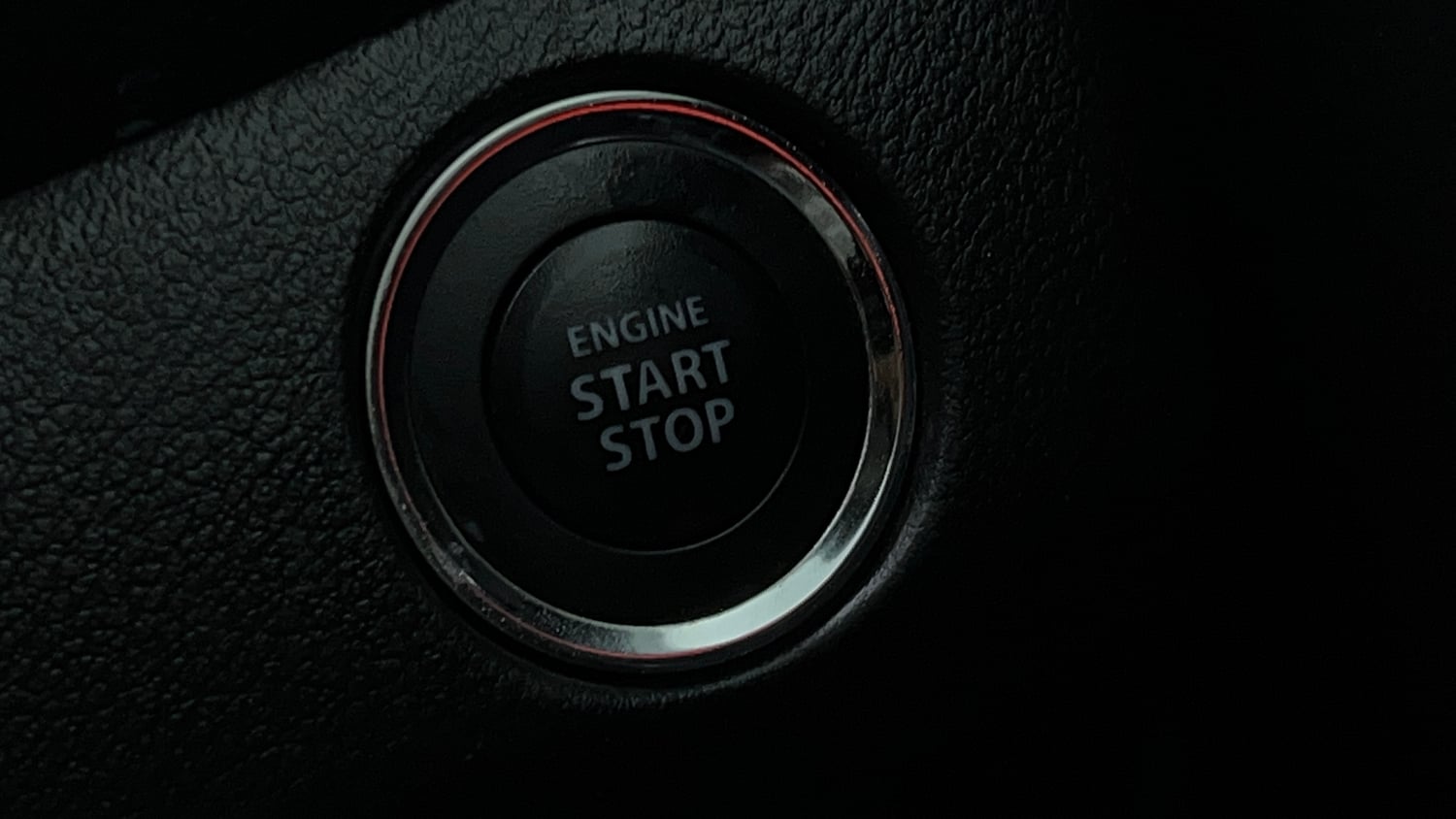 Used 2018 Maruti Suzuki Baleno Zeta 1.2 AT Petrol Automatic top_features Keyless start