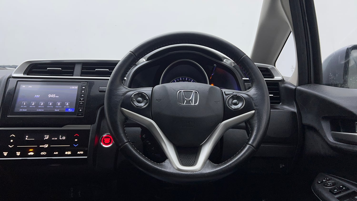 Used 2022 Honda WR-V VX MT Petrol Petrol Manual interior STEERING VIEW