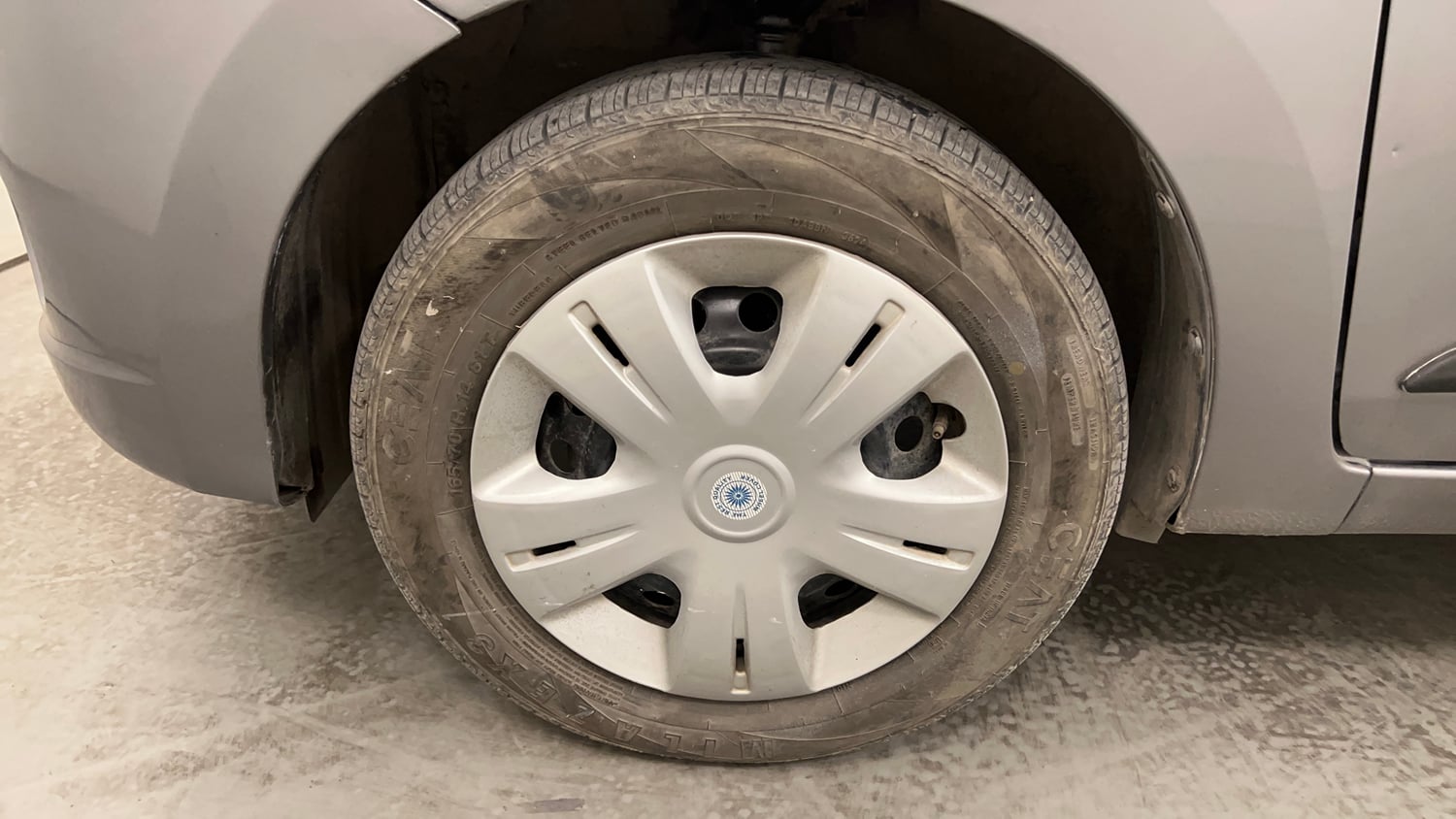 Used 2016 Maruti Suzuki Celerio ZXi AMT Petrol Automatic tyres LEFT FRONT TYRE RIM VIEW