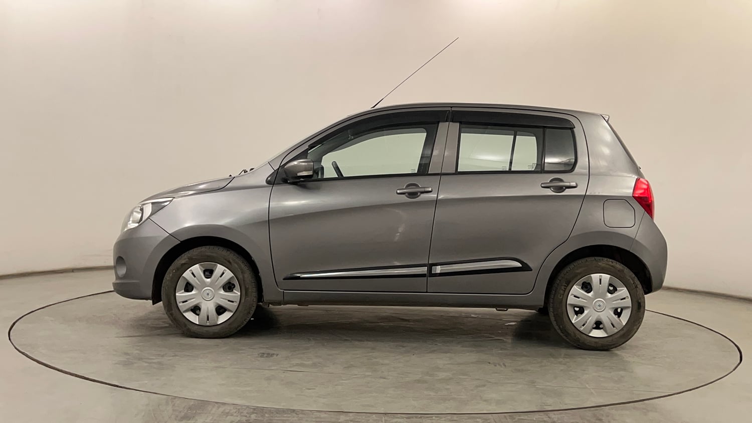 Used 2016 Maruti Suzuki Celerio ZXi AMT Petrol Automatic exterior LEFT SIDE VIEW
