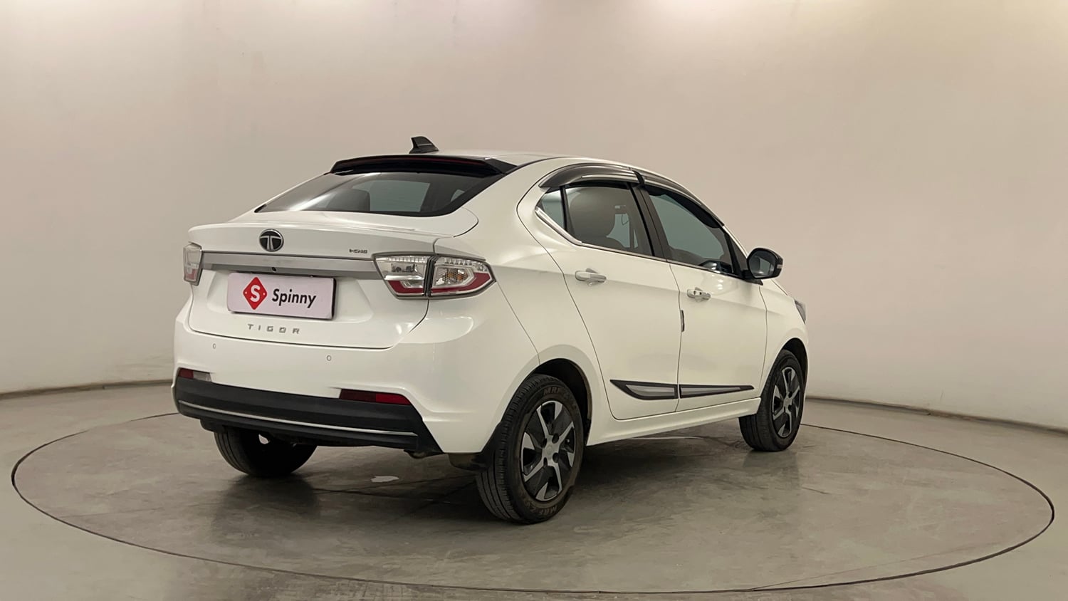 Used 2025 Tata Tigor XZA Plus iCNG Cng Automatic exterior RIGHT REAR CORNER VIEW