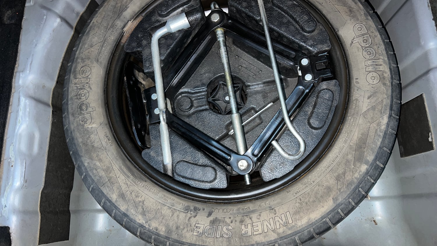Used 2019 Tata Nexon XM Petrol Manual tyres SPARE TYRE VIEW