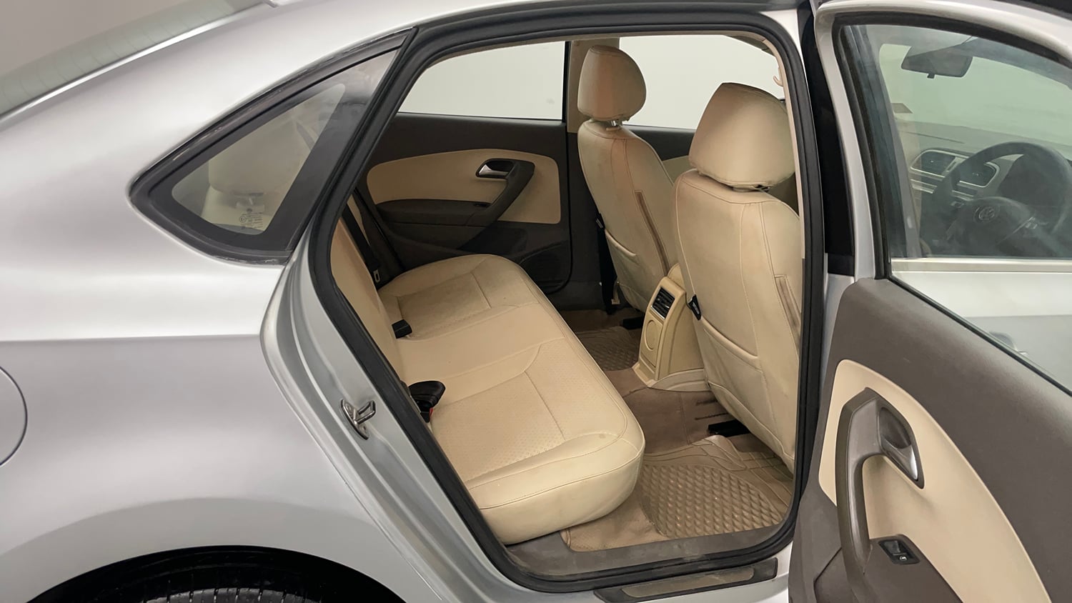 Used 2015 Volkswagen Vento Highline Diesel Diesel Manual interior RIGHT SIDE REAR DOOR CABIN VIEW