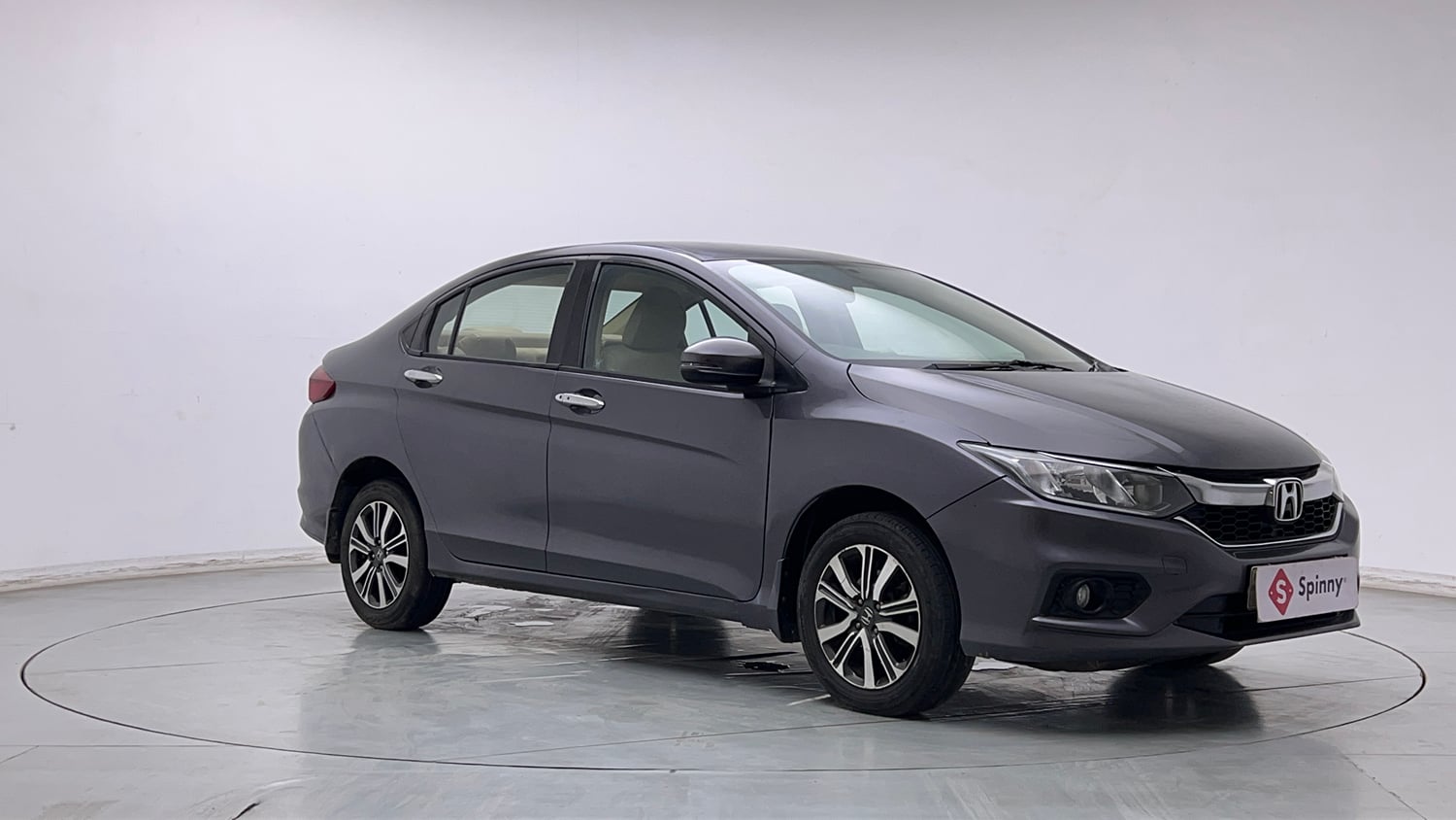 Used 2017 Honda City V CVT Petrol Petrol Automatic exterior RIGHT FRONT CORNER VIEW