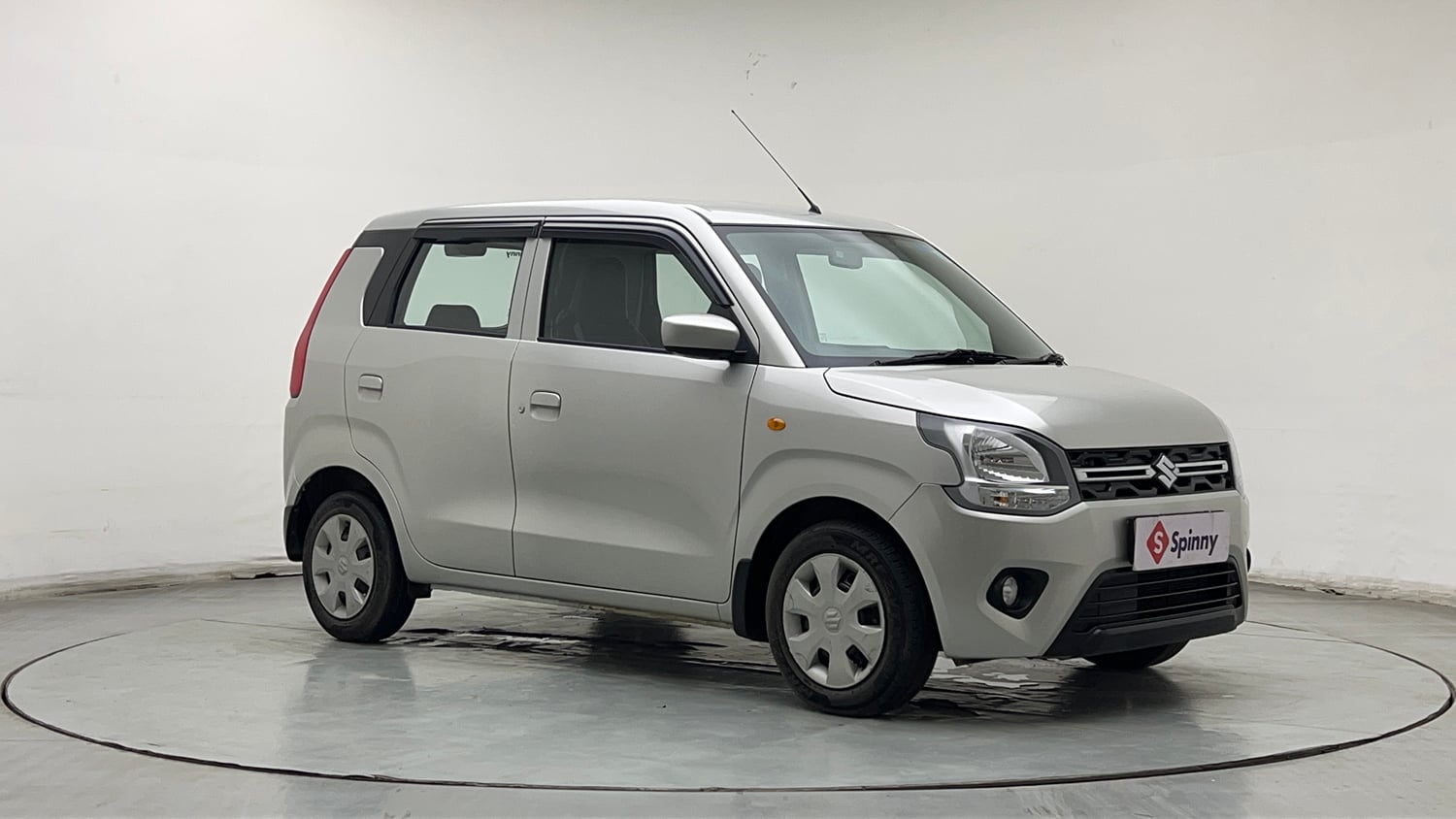 Used 2023 Maruti Suzuki Wagon R VXI 1.0 Petrol Manual exterior RIGHT FRONT CORNER VIEW
