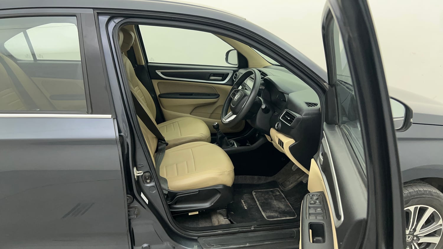 Used 2023 Honda Amaze VX MT 1.2 Petrol Petrol Manual interior RIGHT SIDE FRONT DOOR CABIN VIEW