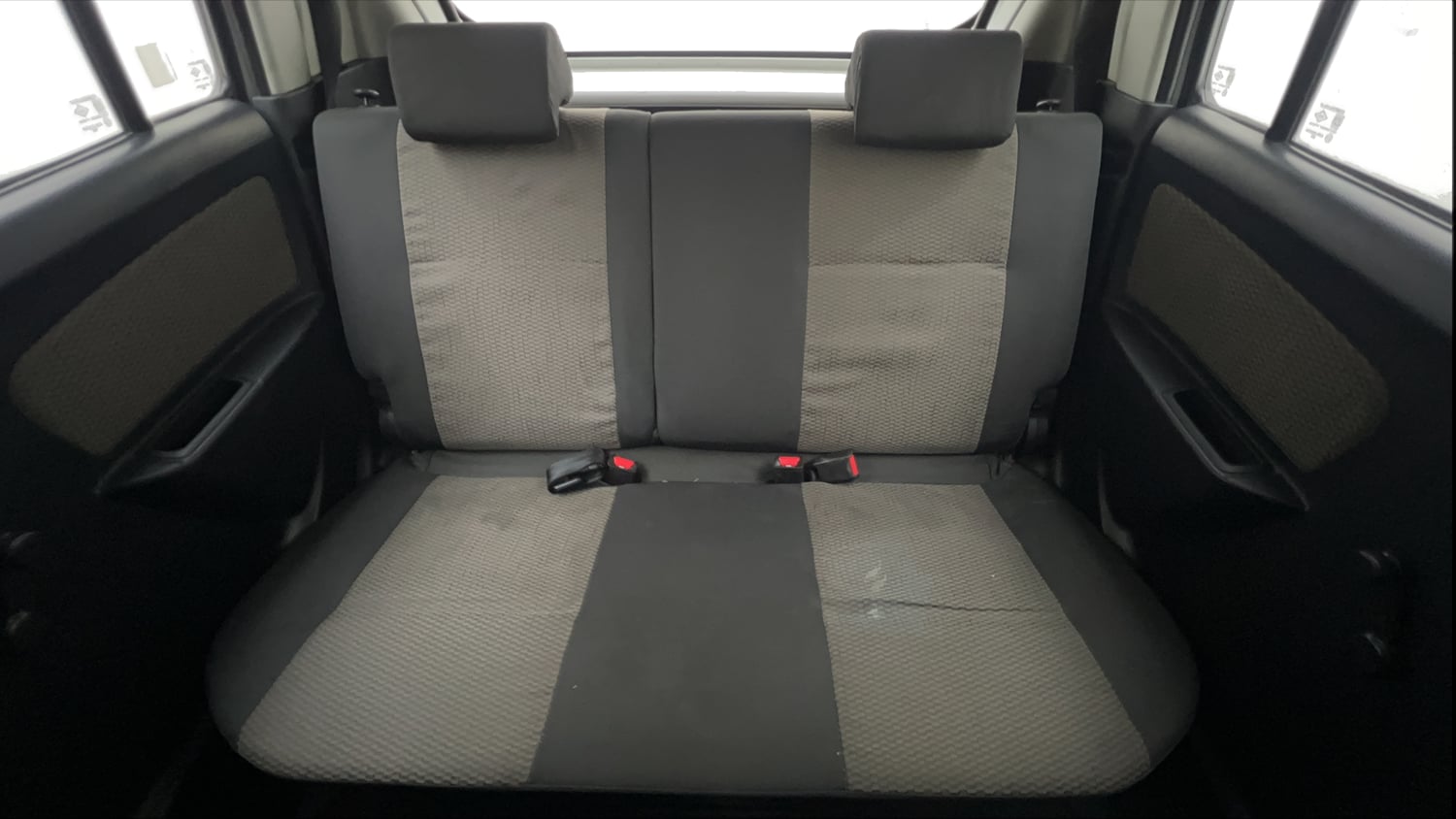 Used 2016 Maruti Suzuki Wagon R LXI Petrol Manual interior REAR SEAT CONDITION VIEW