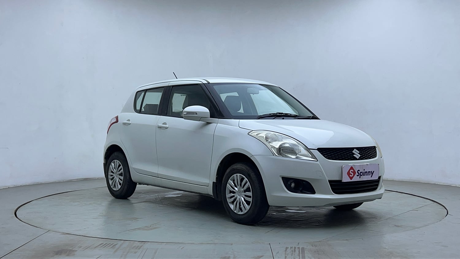 Used 2012 Maruti Suzuki Swift VXi Petrol Manual exterior RIGHT FRONT CORNER VIEW