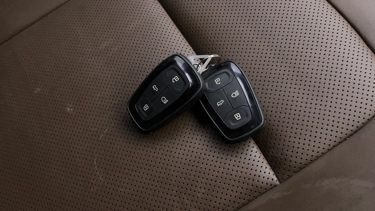 Used 2023 Tata Harrier XZA Plus (O) Diesel Automatic extra CAR KEY VIEW