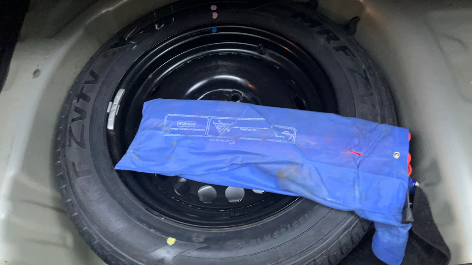 Used 2016 Maruti Suzuki Baleno Alpha 1.2 Petrol Manual tyres SPARE TYRE VIEW