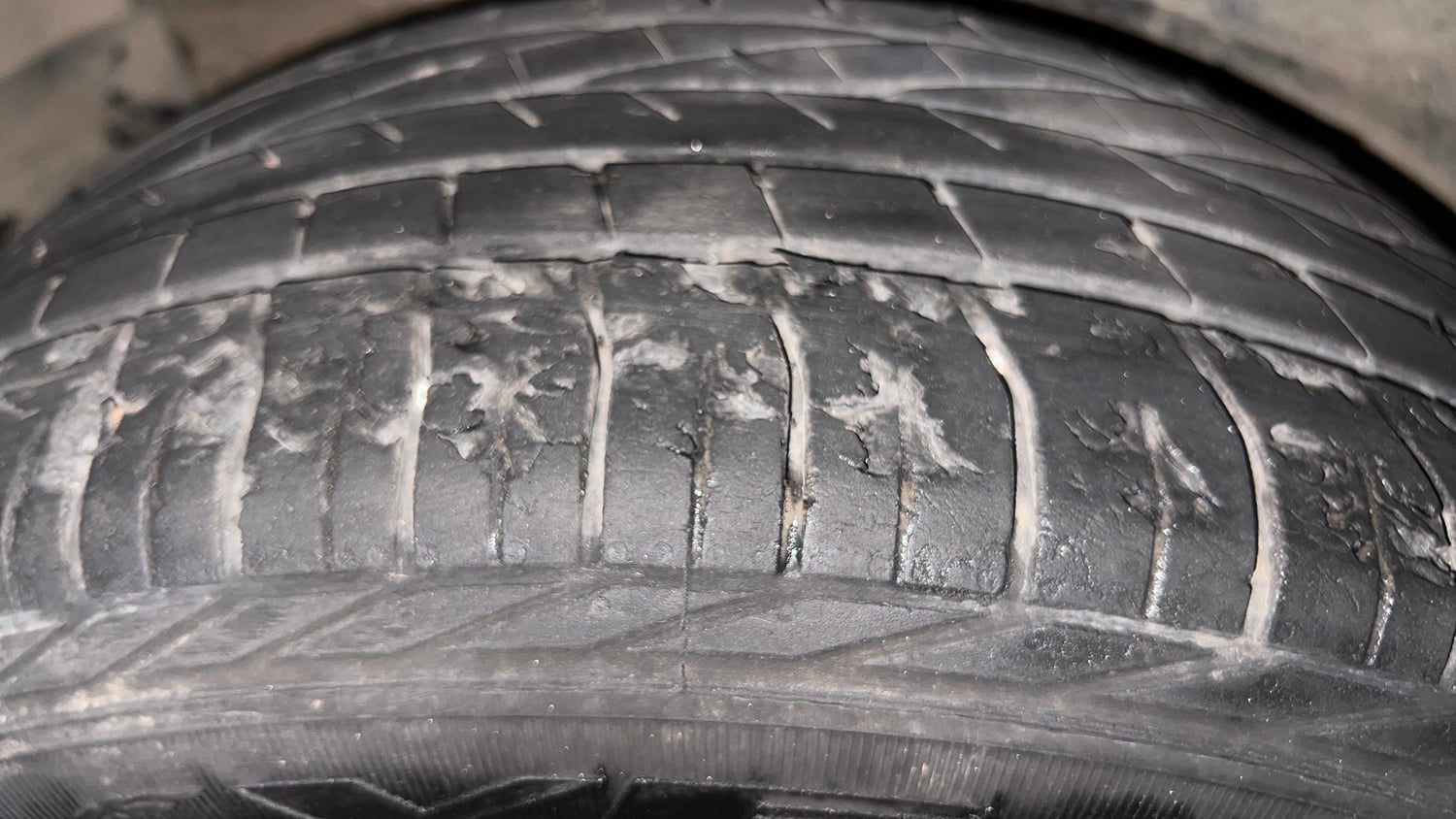Used 2021 Tata Nexon XZA Plus Diesel Diesel Automatic tyres RIGHT REAR TYRE TREAD VIEW