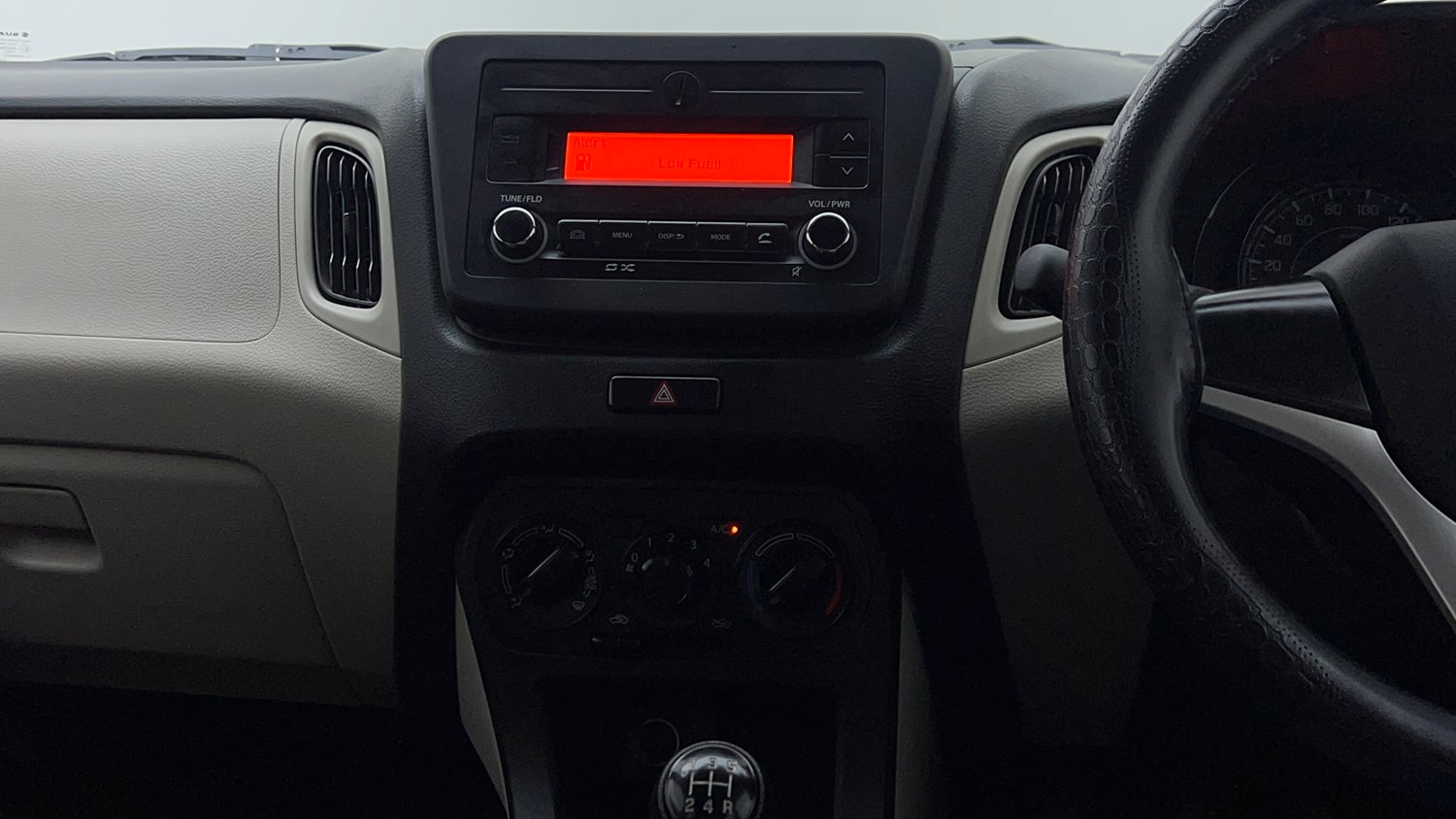 Used 2023 Maruti Suzuki Wagon R VXI 1.0 Petrol Manual interior MUSIC SYSTEM & AC CONTROL VIEW