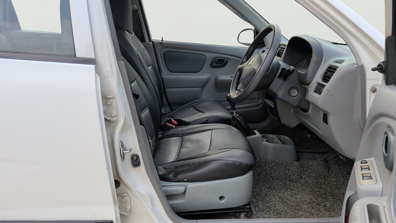 Used 2013 Maruti Suzuki Alto K10 VXi Petrol Manual interior RIGHT SIDE FRONT DOOR CABIN VIEW