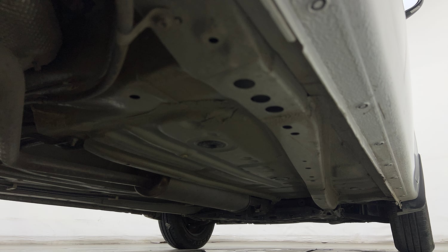 Used 2023 Maruti Suzuki Wagon R VXI 1.0 Petrol Manual extra REAR RIGHT UNDERBODY VIEW