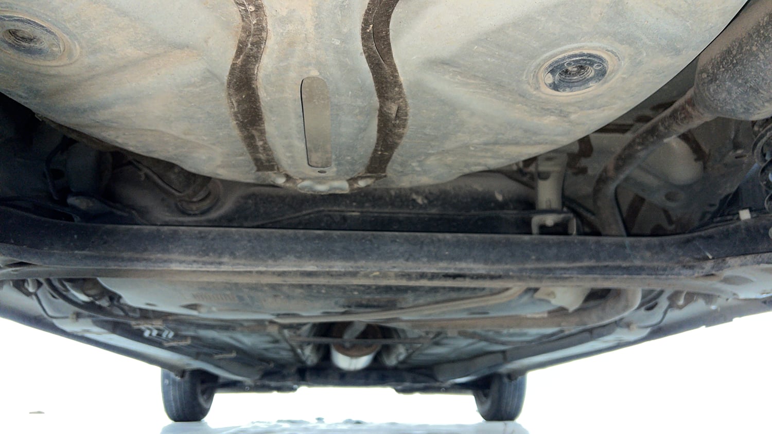 Used 2018 Maruti Suzuki Swift LXi Petrol Manual extra REAR UNDERBODY VIEW (TAKEN FROM REAR)