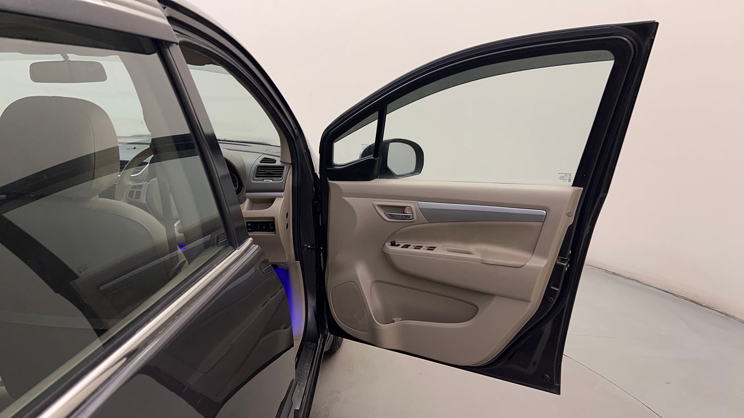 Used 2017 Maruti Suzuki Ertiga VXI Petrol Manual interior RIGHT FRONT DOOR OPEN VIEW
