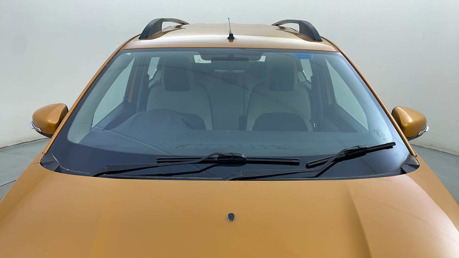 Used 2020 Renault Triber RXZ EASY-R AMT Petrol Automatic exterior FRONT WINDSHIELD VIEW