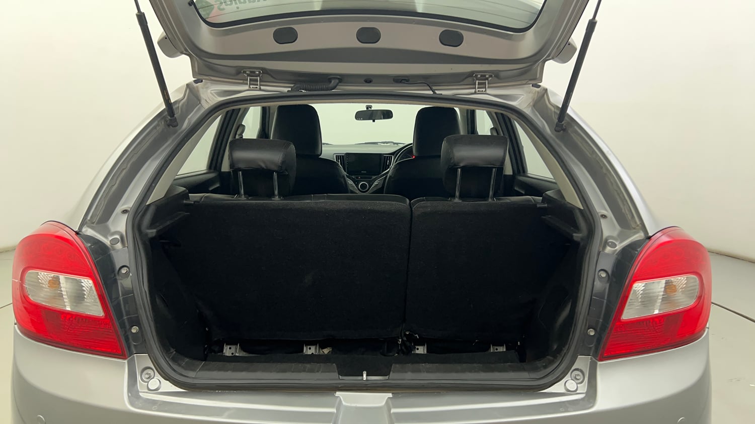 Used 2021 Maruti Suzuki Baleno Delta Petrol Manual interior DICKY INSIDE VIEW