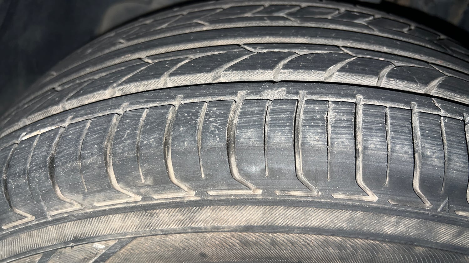 Used 2021 Tata Nexon XZA Plus Diesel Dark Edition Diesel Automatic tyres LEFT FRONT TYRE TREAD VIEW