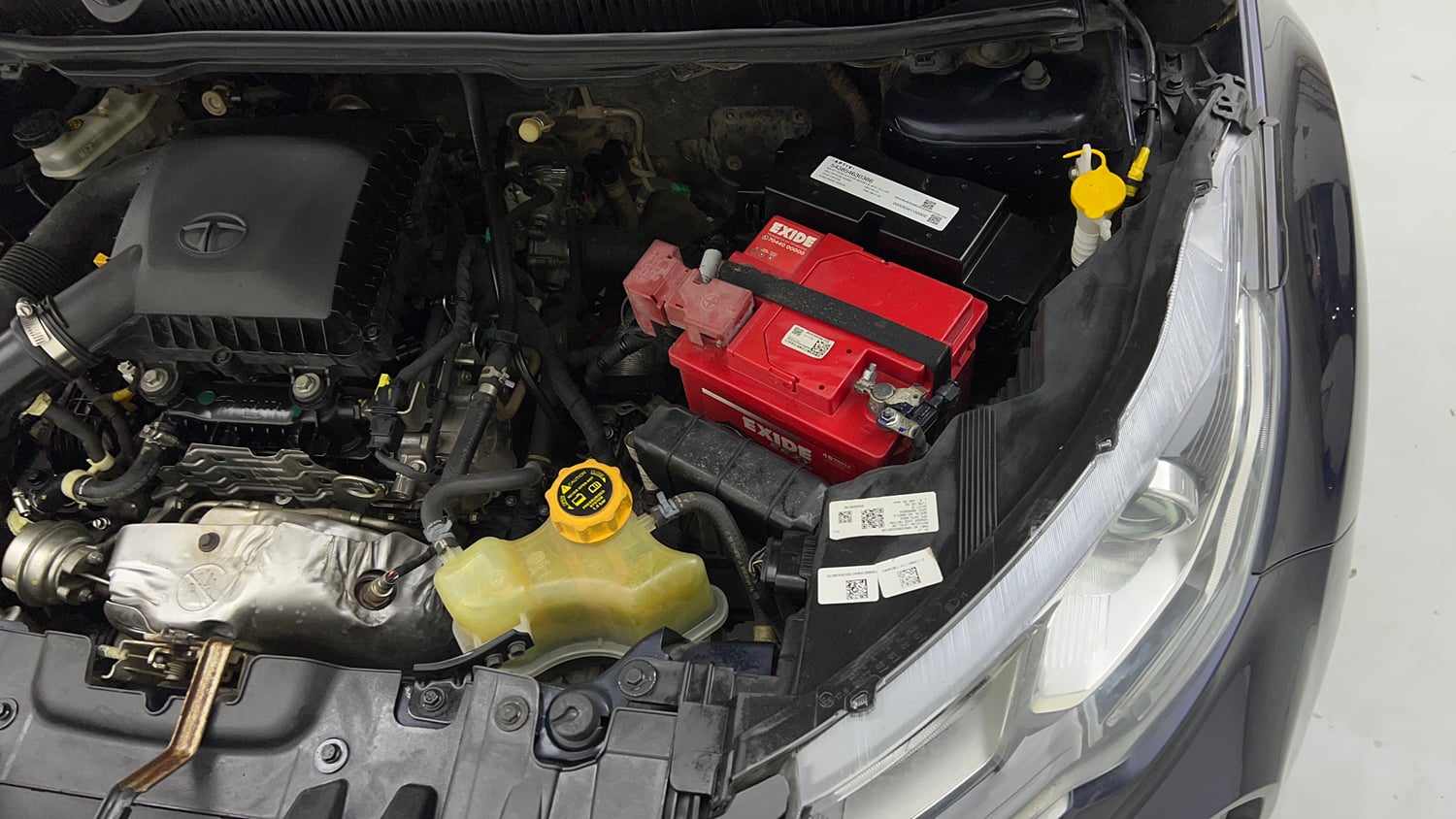 Used 2022 Tata Nexon XZ Plus (HS) Petrol Manual engine ENGINE LEFT SIDE VIEW