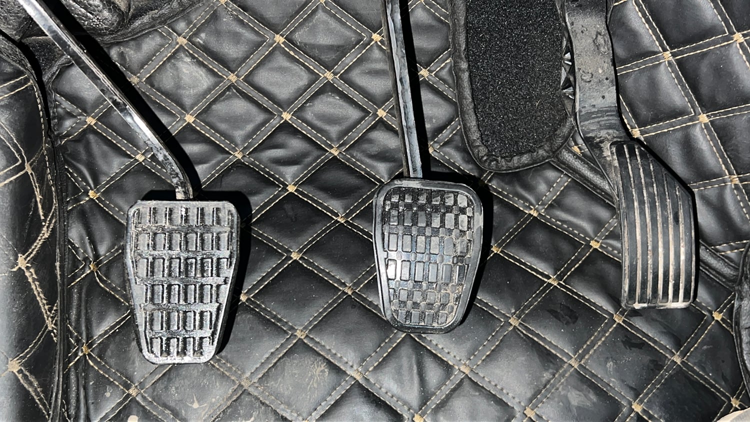 Used 2022 Tata Punch Adventure MT Petrol Manual interior PEDALS VIEW