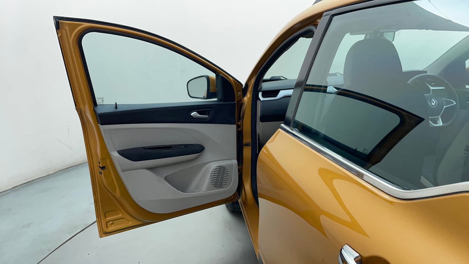 Used 2020 Renault Triber RXZ EASY-R AMT Petrol Automatic interior LEFT FRONT DOOR OPEN VIEW