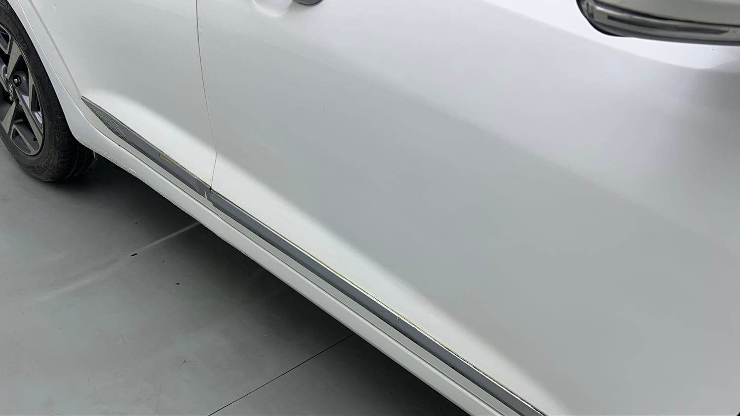 Used 2021 Hyundai Aura SX Plus 1.2 AMT Petrol Petrol Automatic dents MINOR DENT