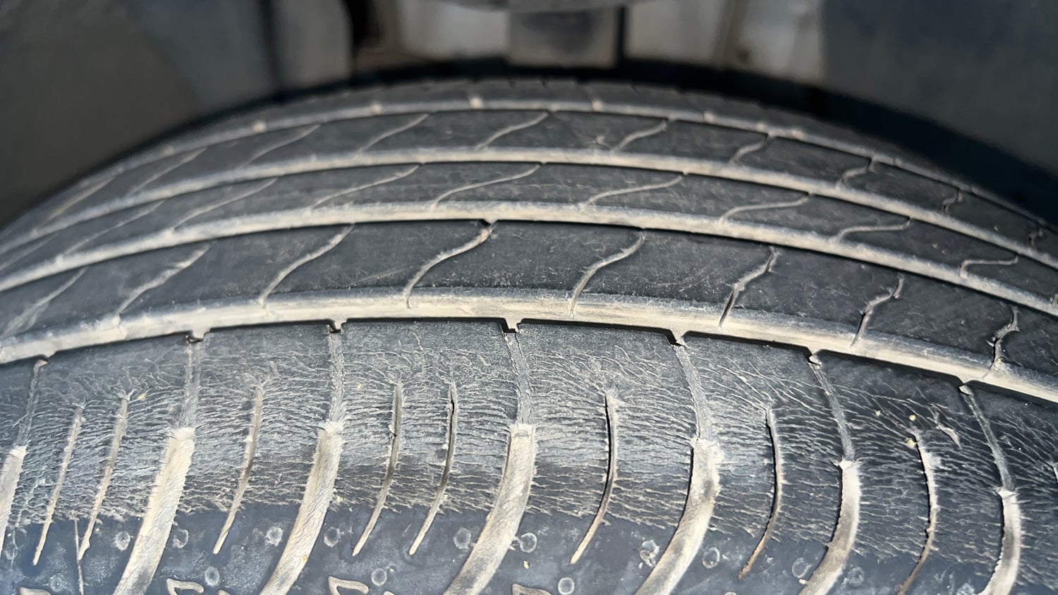 Used 2022 Renault Kiger RXT (O) AMT Petrol Automatic tyres RIGHT FRONT TYRE TREAD VIEW